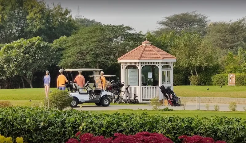 Karma Lakelands Photo1